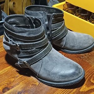 Sonoma Strappy ankle booties